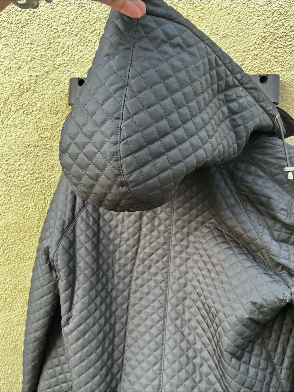 Burberry Black Quilted Hooded Trench Coat with Signature
Check Lining - Picture 13 of 15